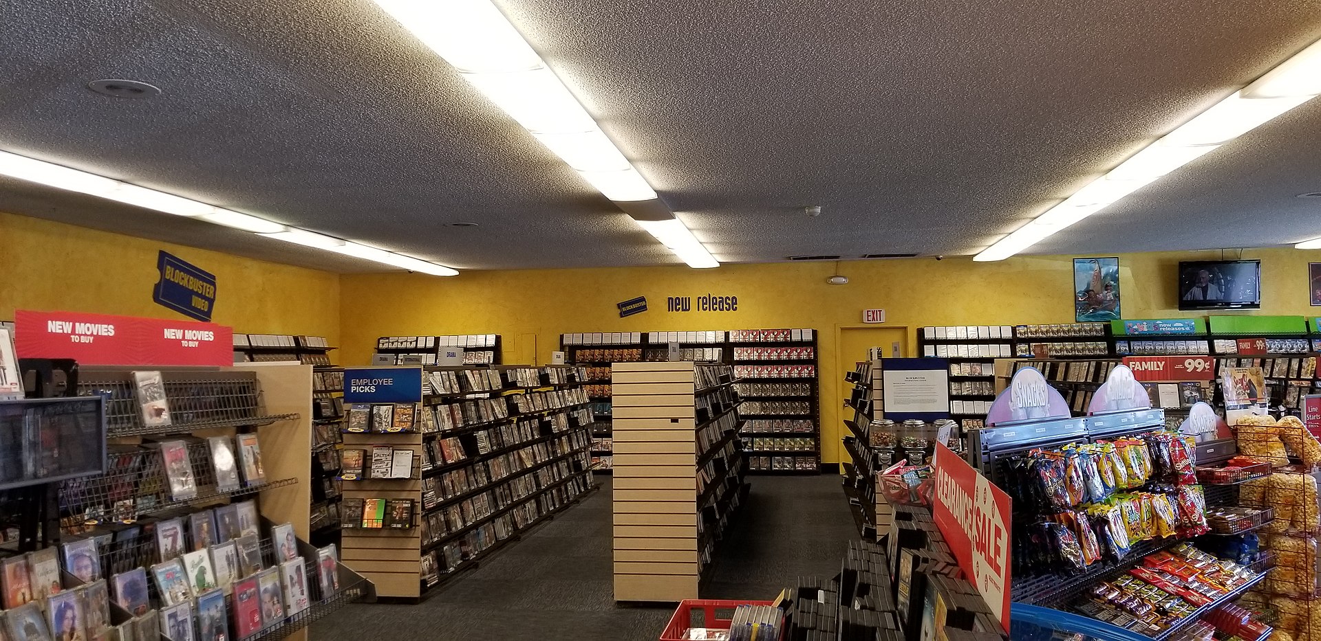 Blockbuster Video - Inside a Blockbuster Video store