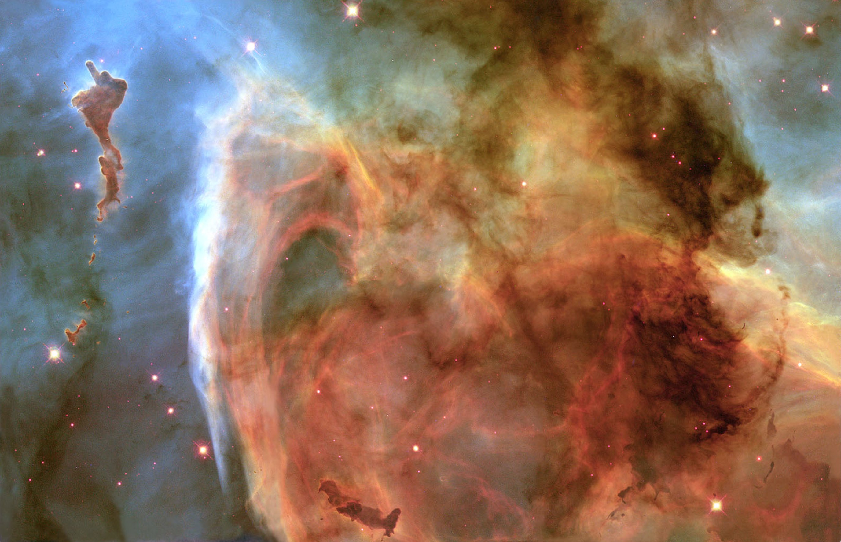 NASA 2 - Keyhole in the Carina Nebula