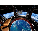 Coupole de l'ISS - Vue de la Terre depuis l'espace dans la coupole du module de l'ISS
